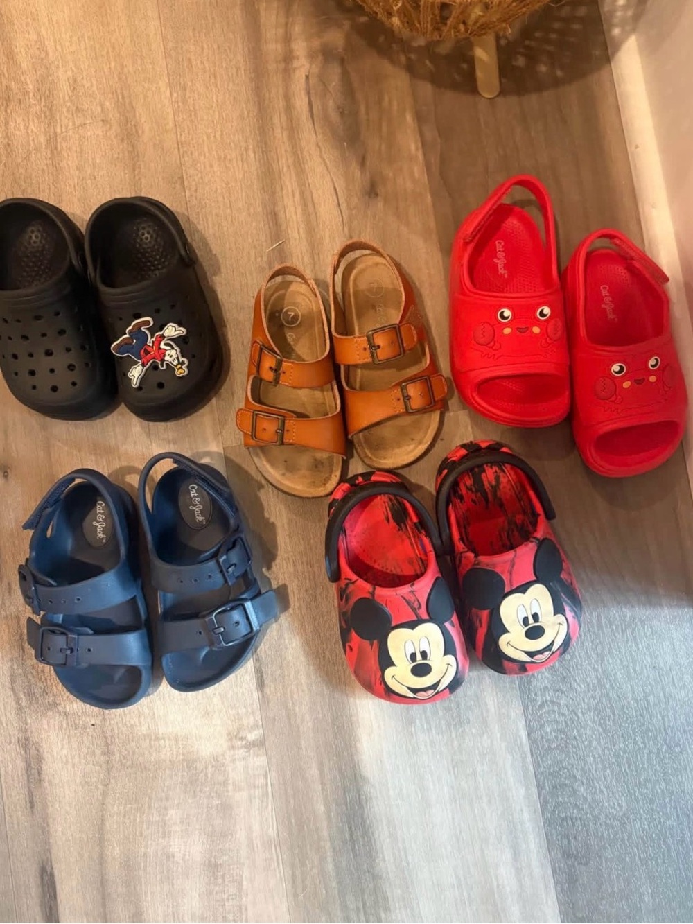 Boy sandals lot Mickey Mouse Red and Black Kids Clogs - 6 pairs